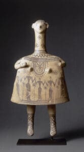 Idole cloche Photo C RMN Grand Palais musee du Louvre Herve Lewandowski idole, cloche